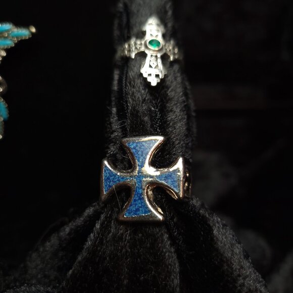 Vintage Faux Turquoise Silver Tone Cross Pendant Necklace and two Rings - Picture 9 of 13
